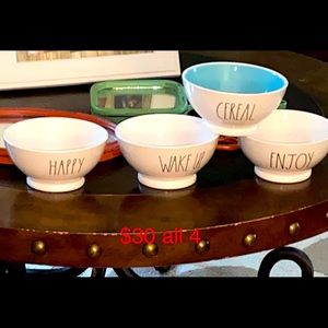 Rae Dunn Bowl Set